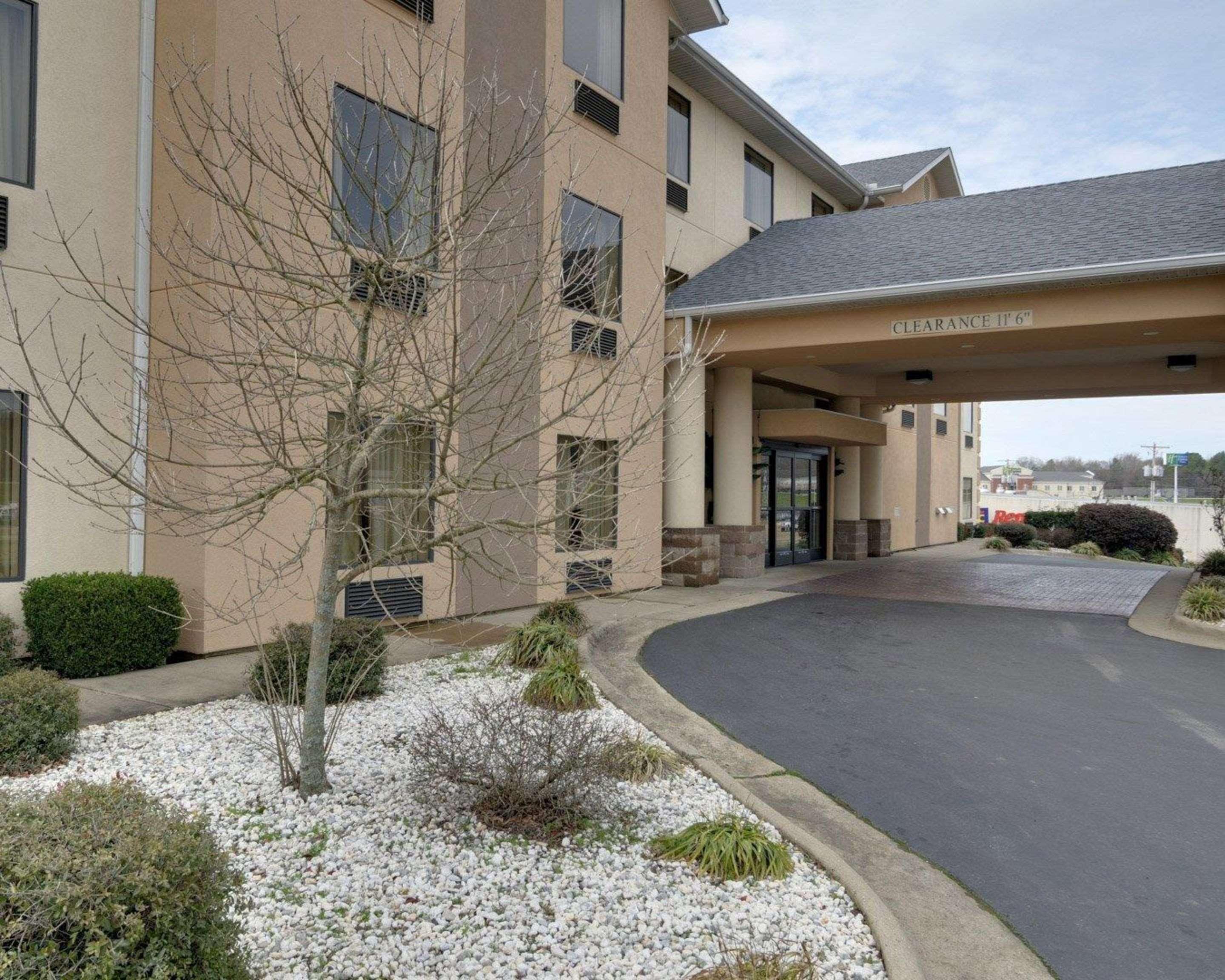 Quality Inn & Suites Malvern Exterior foto